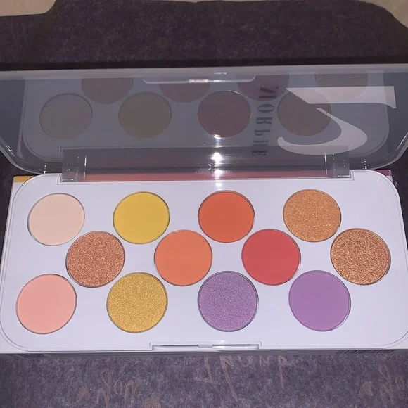 Morphe 2 NIB Ready For Anything 12-Pan Eyeshadow Palette - Picture 3 of 3